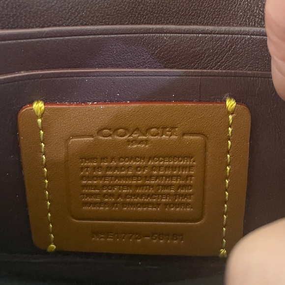 COACH Boutique 1941 Tea Rose Floral Applique Wristlet Clutch Pouch in Black - Picture 8 of 11